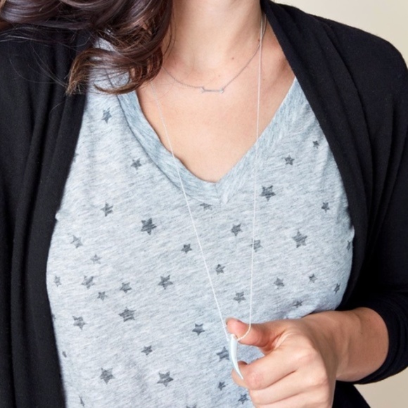 :: Stella & Dot Delicate Horn Necklace - Picture 5 of 9